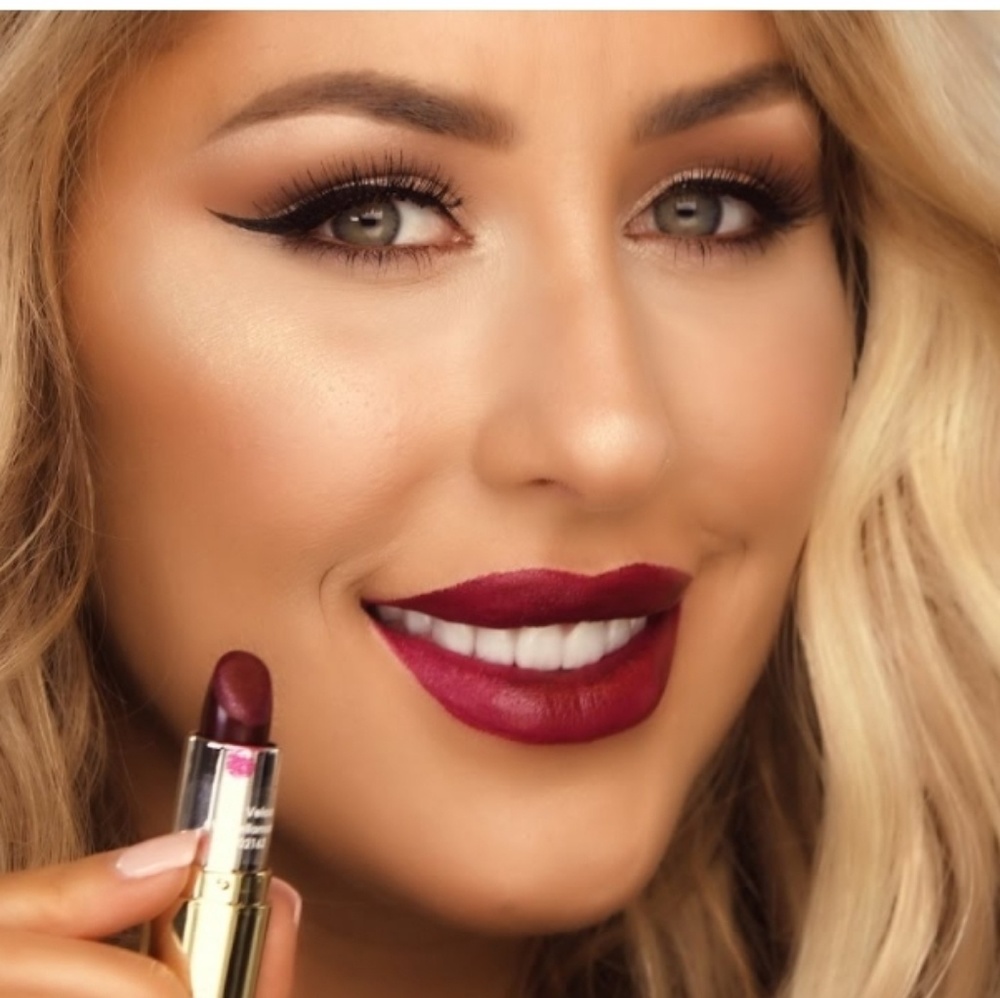 STELLA MARINA Winky Lux DISCONTINUED Matte Lip Velour NWT - Picture 2 of 8